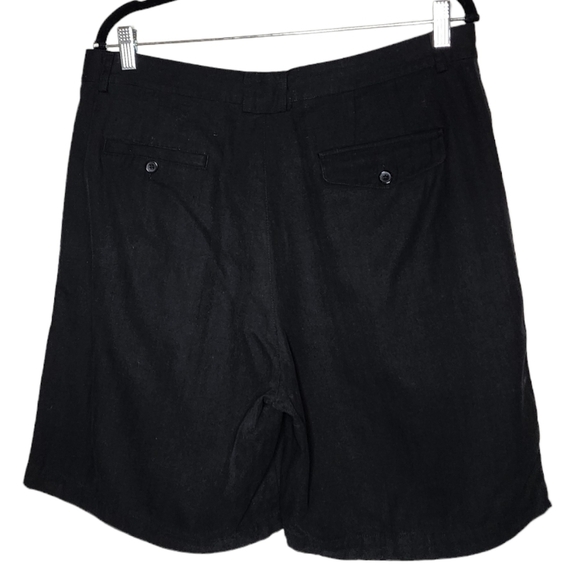 100% silk Van Heusen black pleated shorts. - Picture 4 of 11